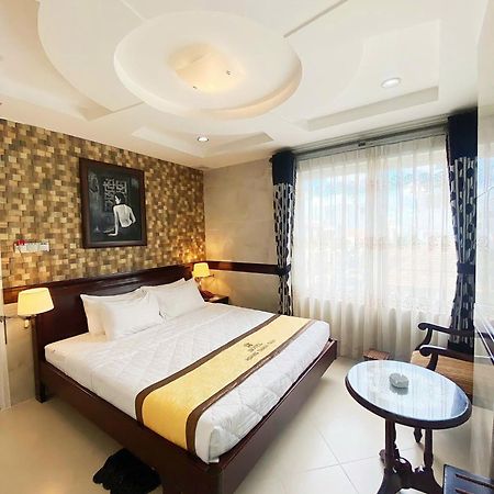 Hoang Thanh Thuy Airport Hotel 2 - Gan Am Thuc Dem Cho Hoang Hoa Tham Hô Chi Minh-Ville Extérieur photo