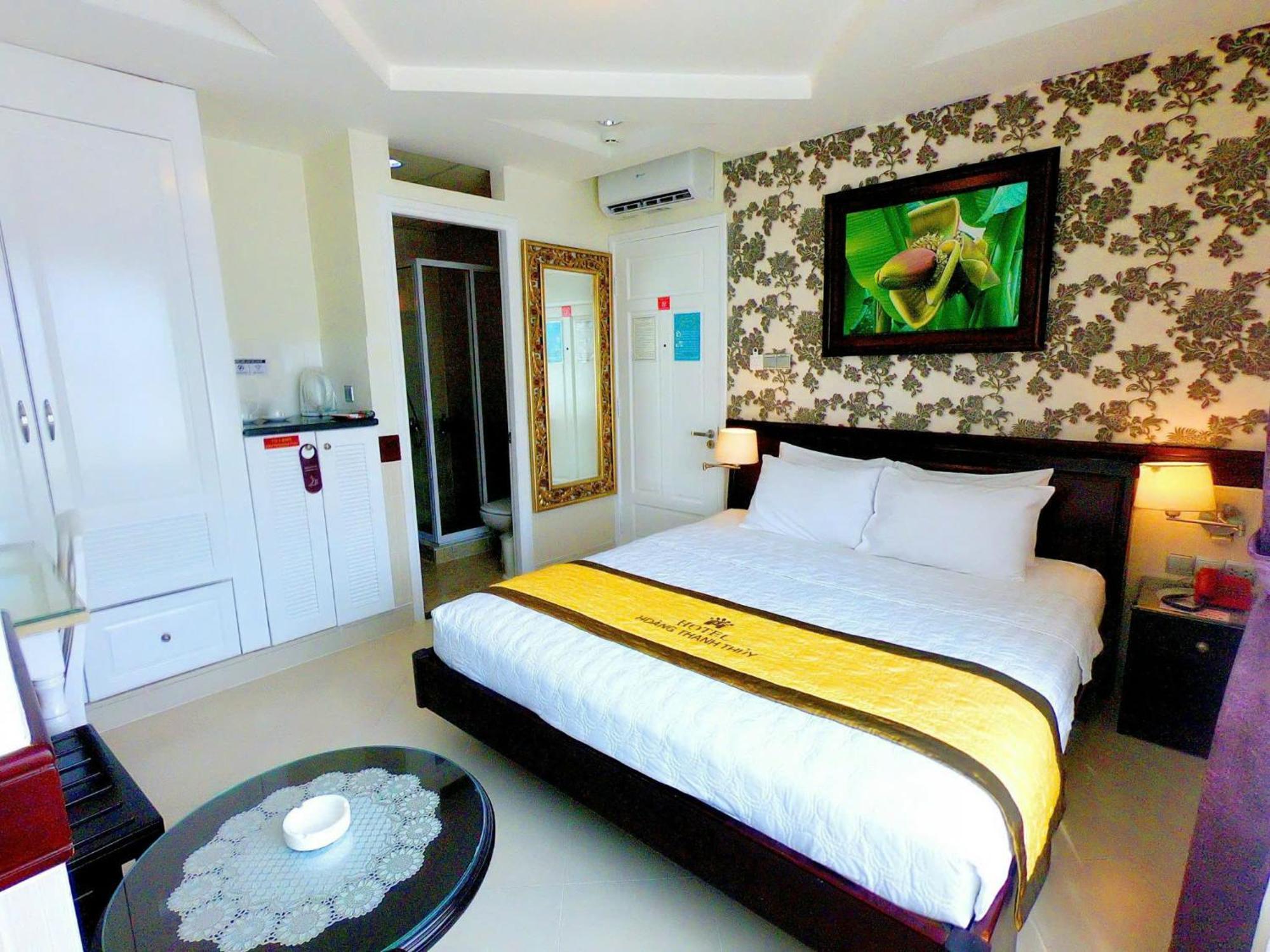 Hoang Thanh Thuy Airport Hotel 2 - Gan Am Thuc Dem Cho Hoang Hoa Tham Hô Chi Minh-Ville Extérieur photo