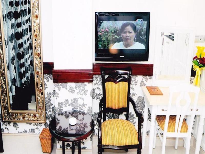 Hoang Thanh Thuy Airport Hotel 2 - Gan Am Thuc Dem Cho Hoang Hoa Tham Hô Chi Minh-Ville Extérieur photo