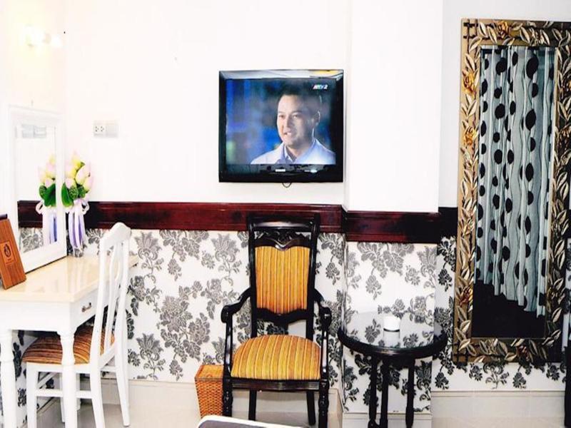 Hoang Thanh Thuy Airport Hotel 2 - Gan Am Thuc Dem Cho Hoang Hoa Tham Hô Chi Minh-Ville Extérieur photo