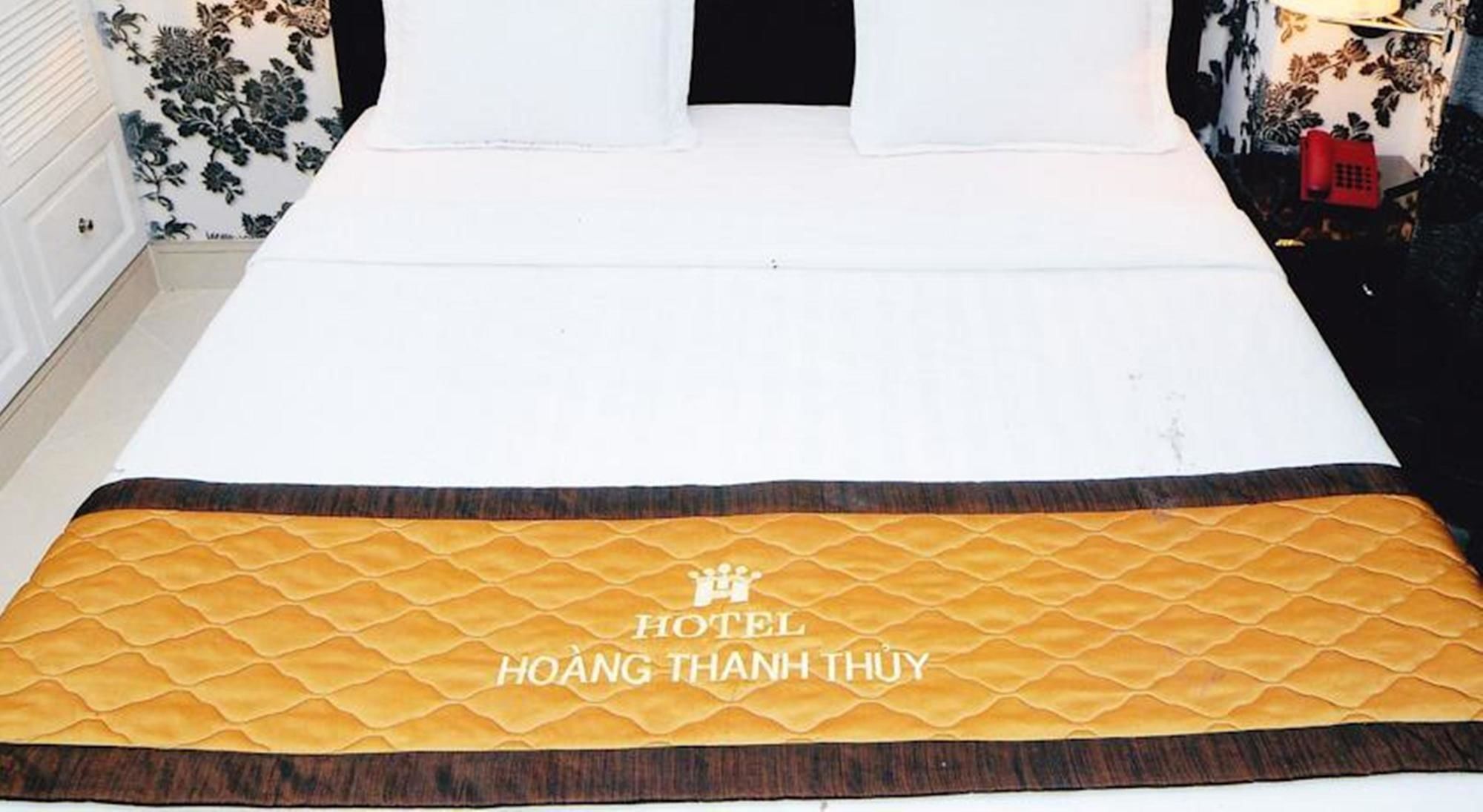 Hoang Thanh Thuy Airport Hotel 2 - Gan Am Thuc Dem Cho Hoang Hoa Tham Hô Chi Minh-Ville Extérieur photo