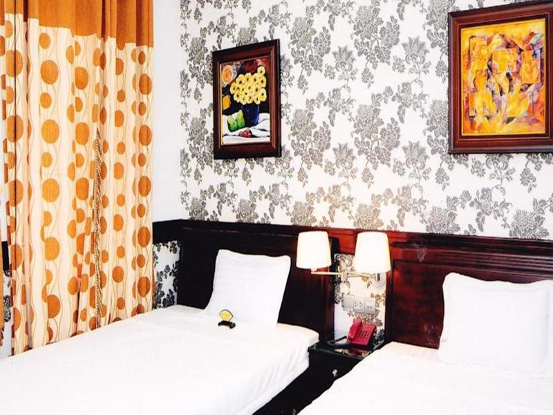 Hoang Thanh Thuy Airport Hotel 2 - Gan Am Thuc Dem Cho Hoang Hoa Tham Hô Chi Minh-Ville Extérieur photo