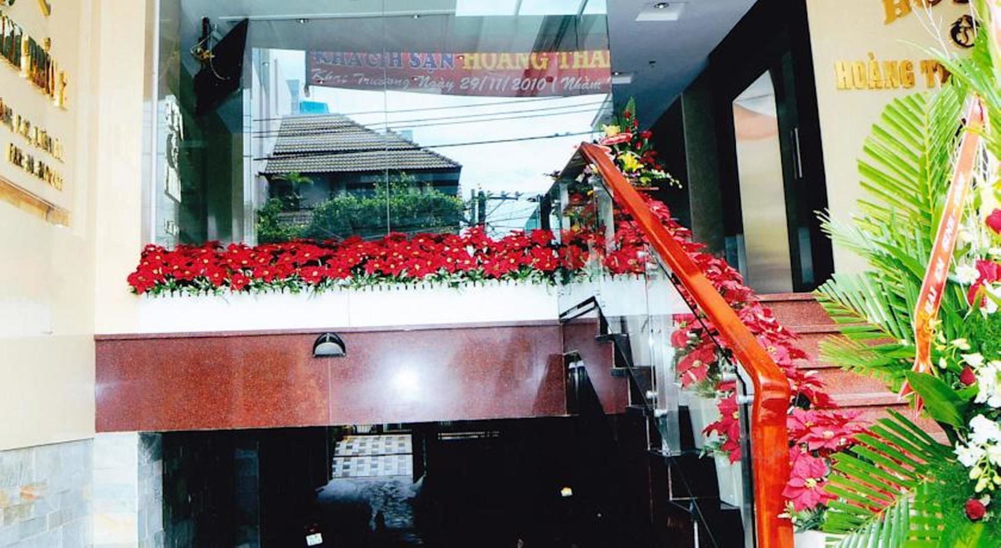 Hoang Thanh Thuy Airport Hotel 2 - Gan Am Thuc Dem Cho Hoang Hoa Tham Hô Chi Minh-Ville Extérieur photo